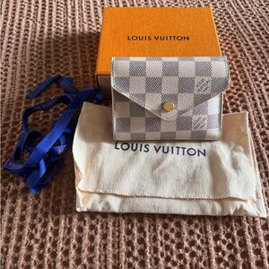 Louis Vuitton Victorine Wallet//Damier Azur